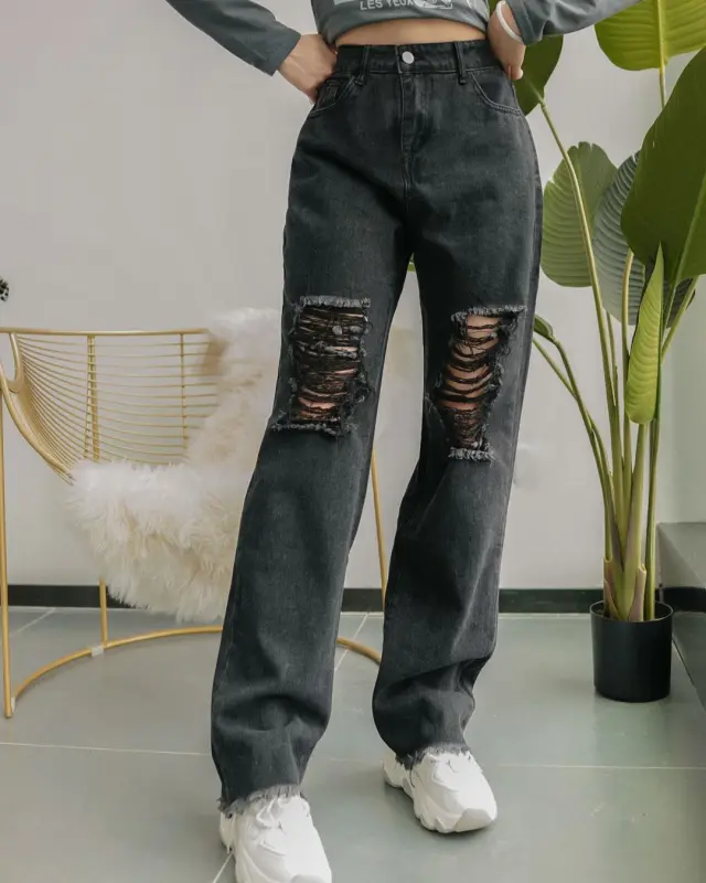 Mid-rise Ripped Straight Jeans