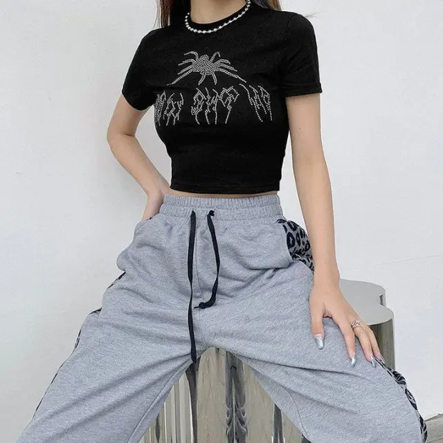 Crystal Embroidered Spider Pattern Cropped T-shirts