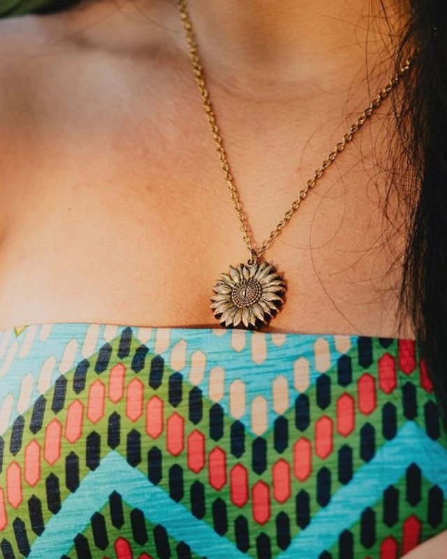 Carved Sunflower Pendant Necklace