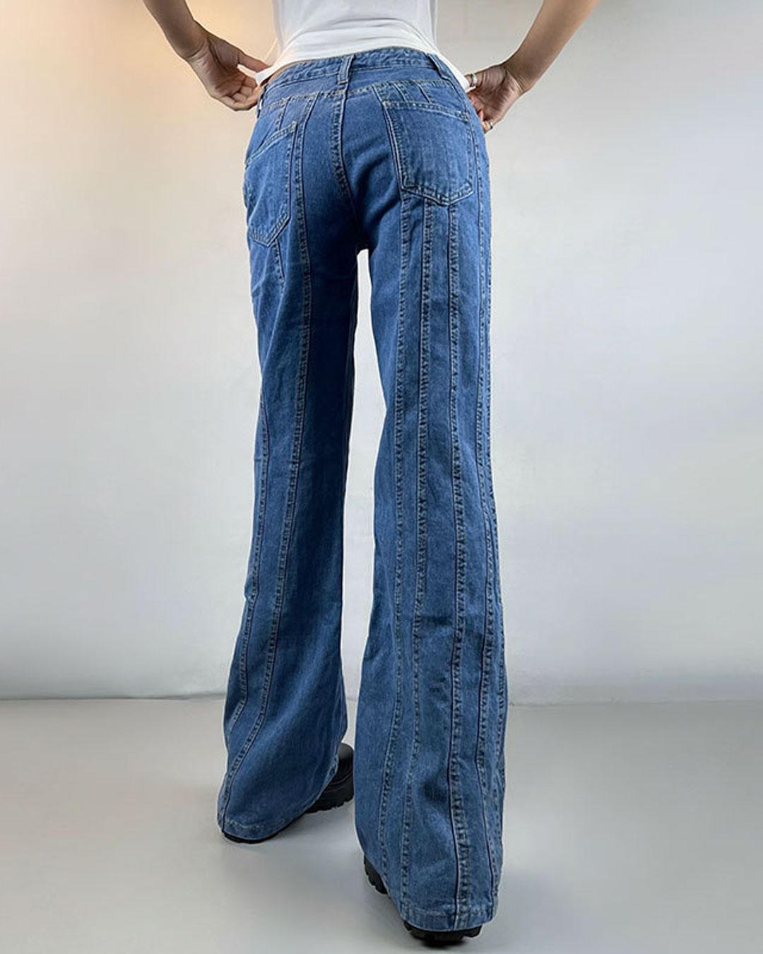 Heavy-duty Embossed Beveled Button Flared Jeans