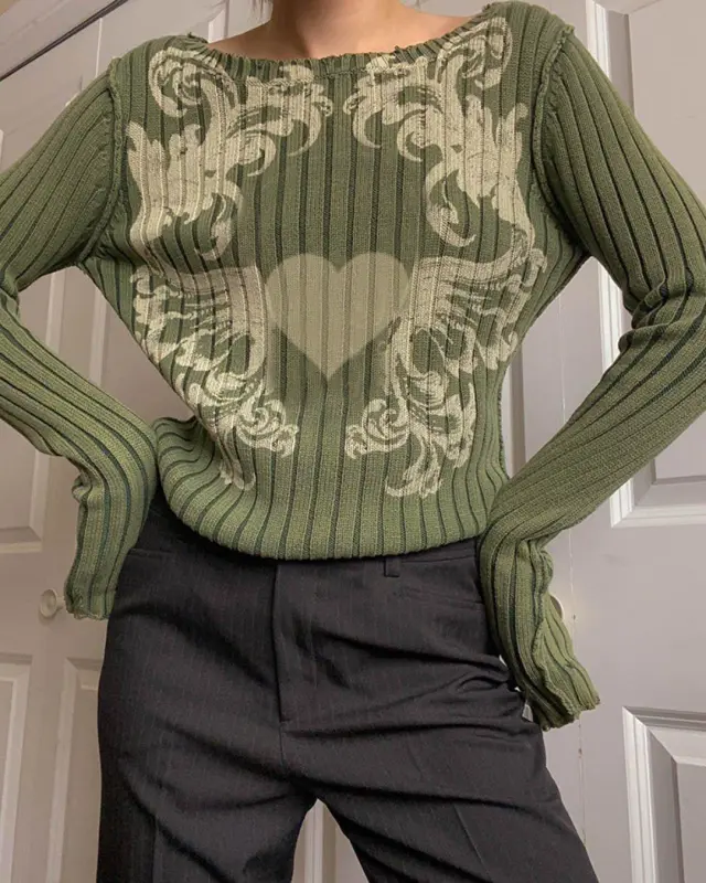 Retro Style Heart Print Ribbed Pullover