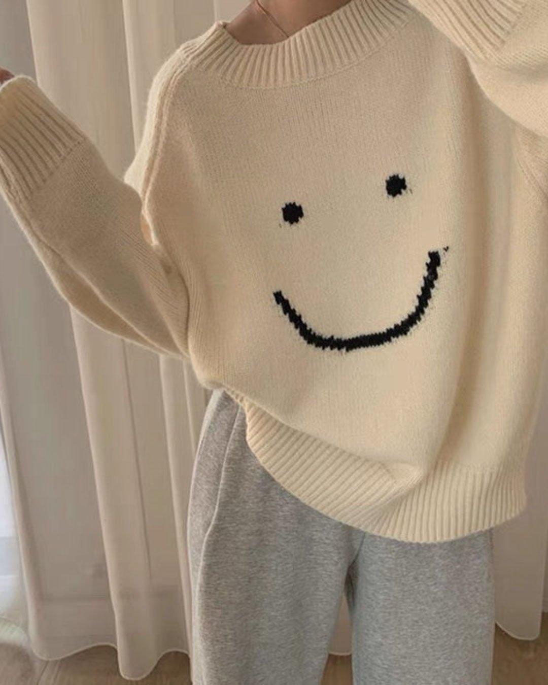VOEYYE Smiley Jacquard Loose Sweaters